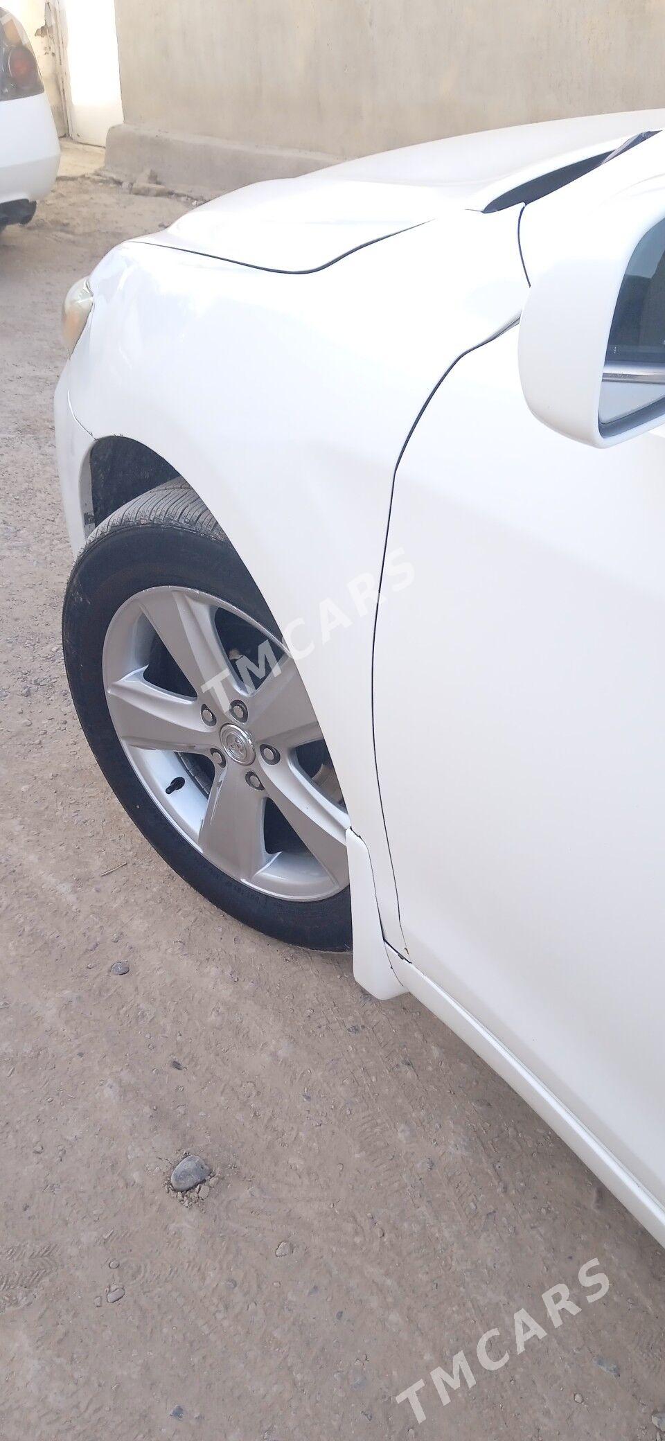 Toyota Camry 2009 - 130 000 TMT - Теджен - img 4