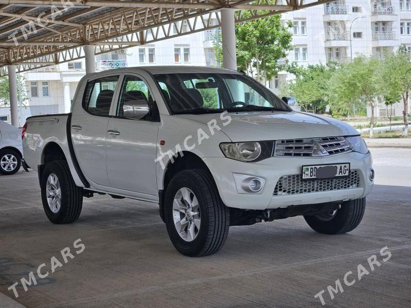 Mitsubishi L200 2013 - 145 000 TMT - Büzmeýin - img 4