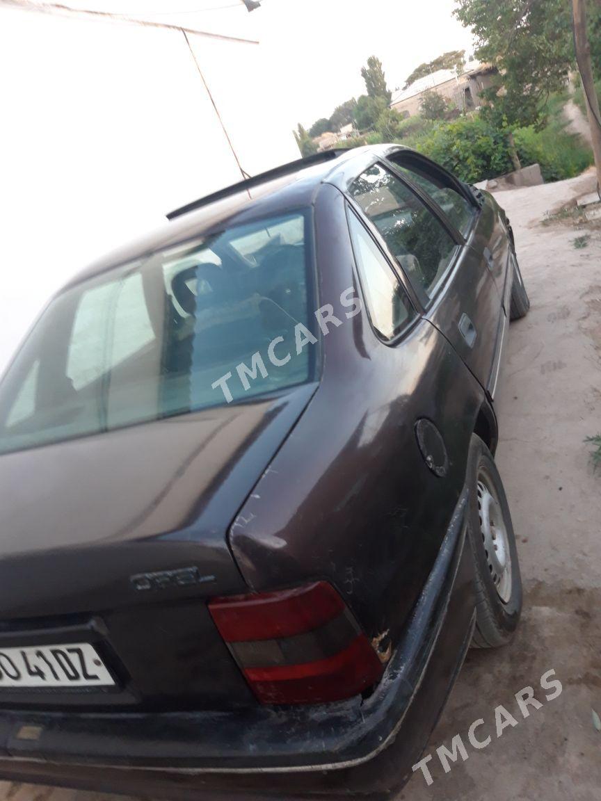 Opel Vectra 1992 - 21 000 TMT - Şabat etr. - img 2