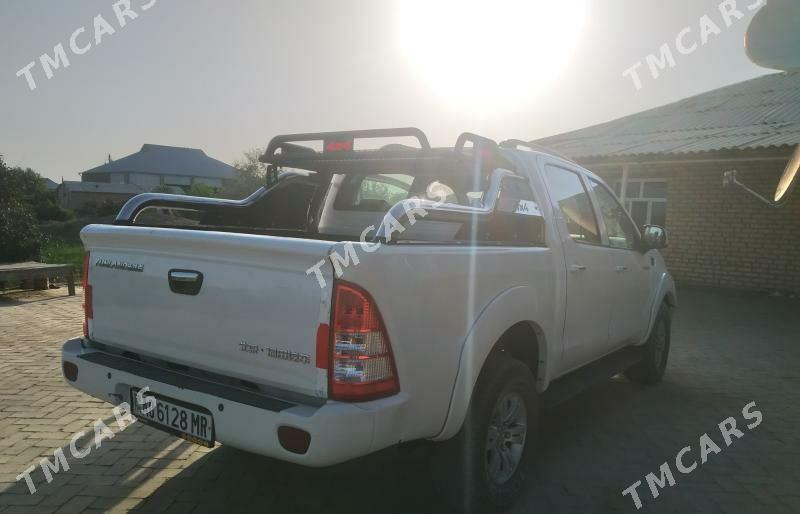 Toyota Hilux 2014 - 300 000 TMT - Türkmengala - img 2