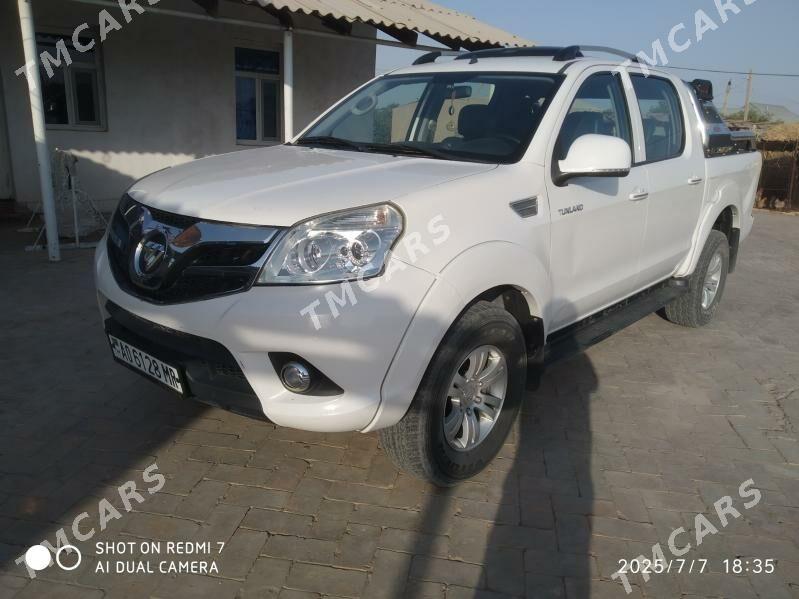 Toyota Hilux 2014 - 300 000 TMT - Türkmengala - img 3