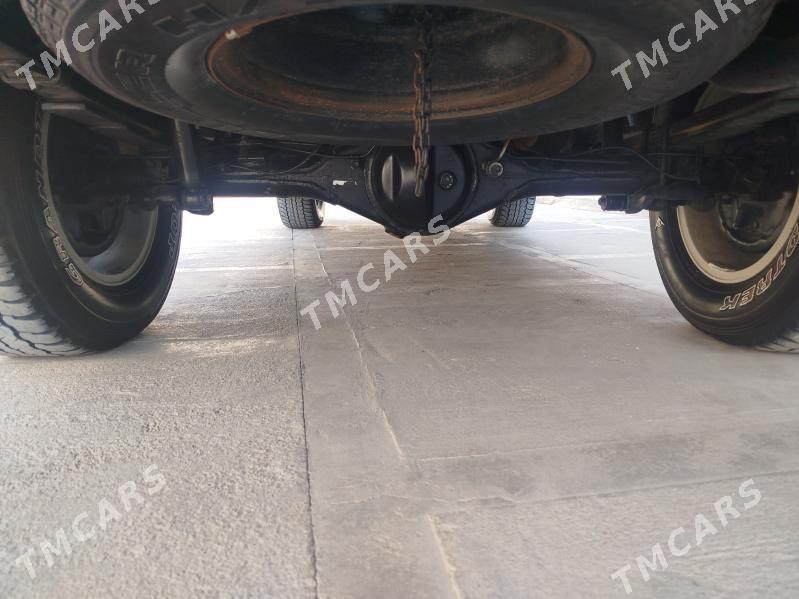 Toyota Hilux 2013 - 390 000 TMT - Балканабат - img 4