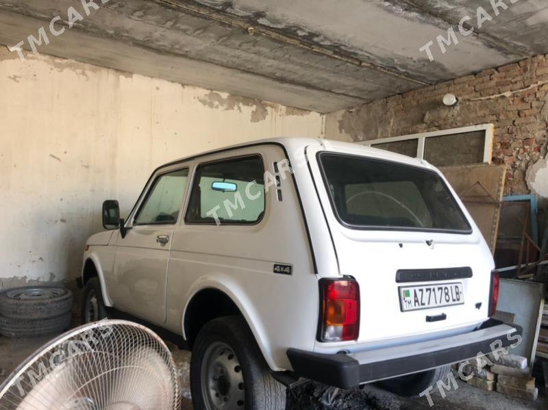 Lada Niva 2002 - 70 000 TMT - Türkmenabat - img 2