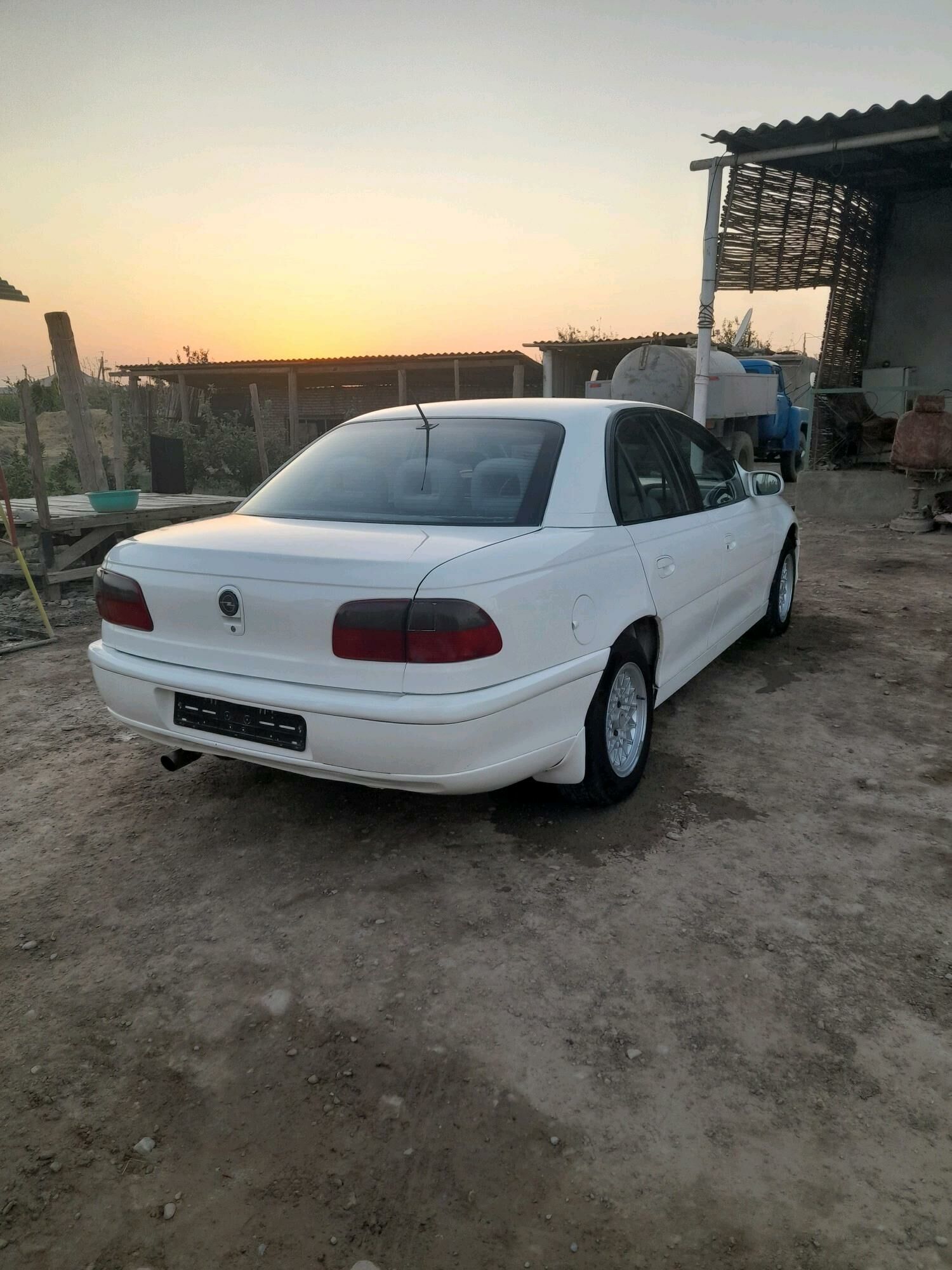 Opel Omega 1995 - 30 000 TMT - Бабадайхан - img 2