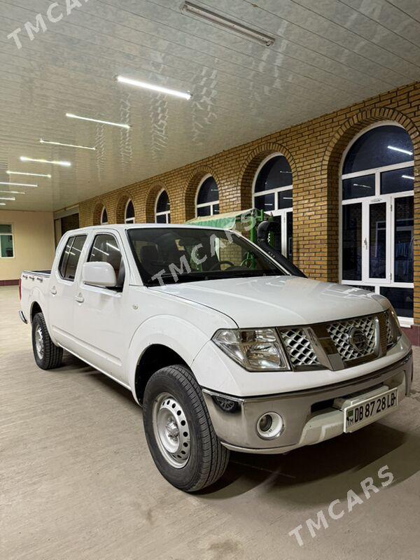 Nissan Navara 2012 - 130 000 TMT - Туркменабат - img 1
