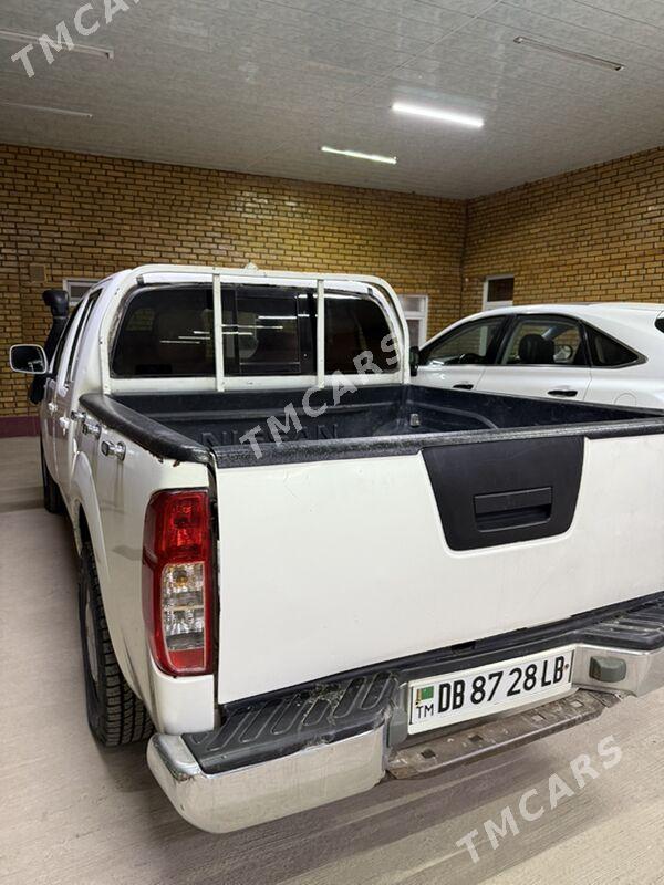 Nissan Navara 2012 - 130 000 TMT - Туркменабат - img 6