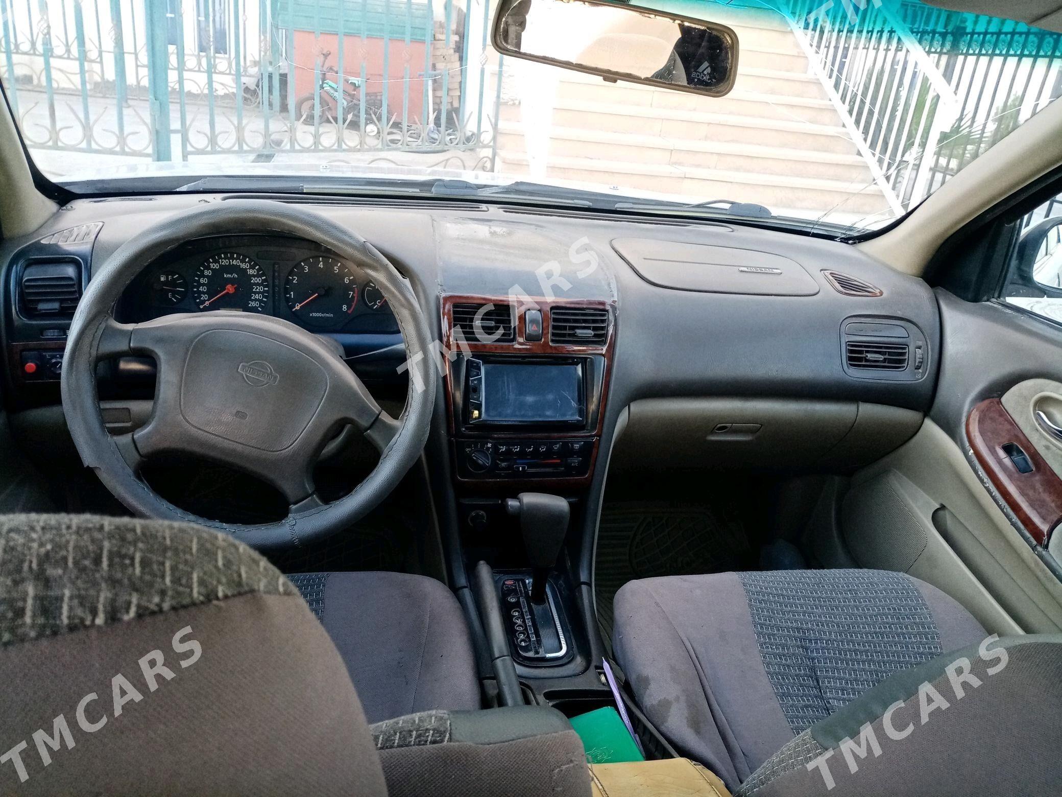Nissan Maxima 2000 - 60 000 TMT - Туркменабат - img 1