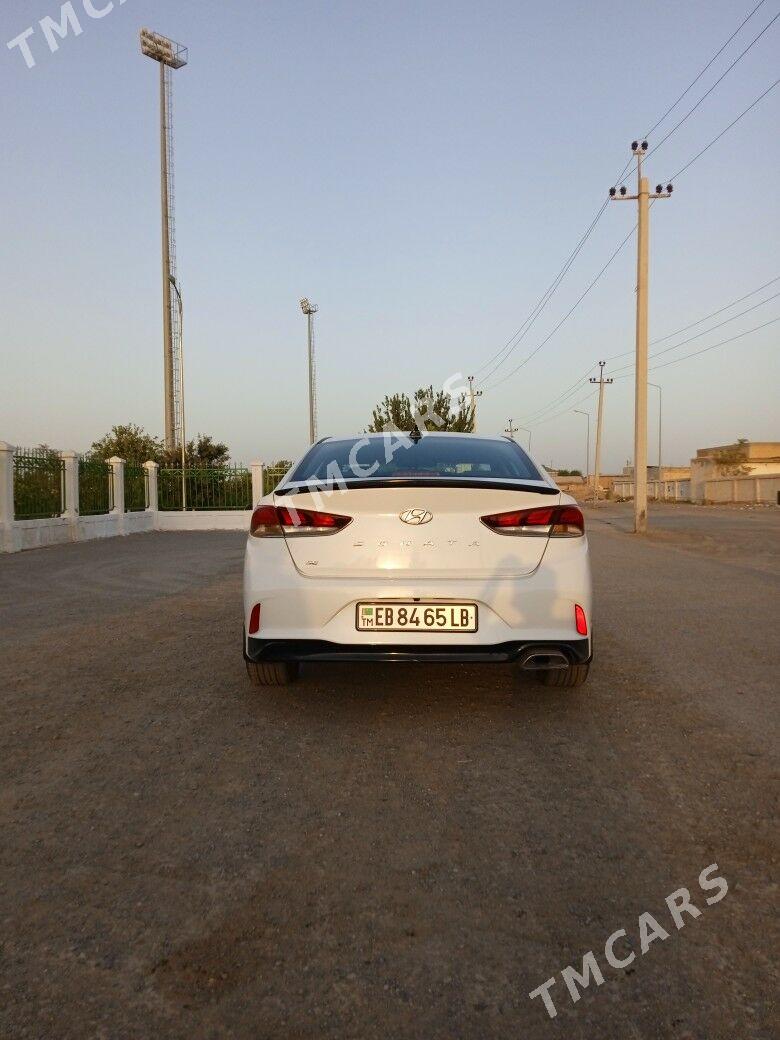Hyundai Sonata 2018 - 220 000 TMT - Дянев - img 2