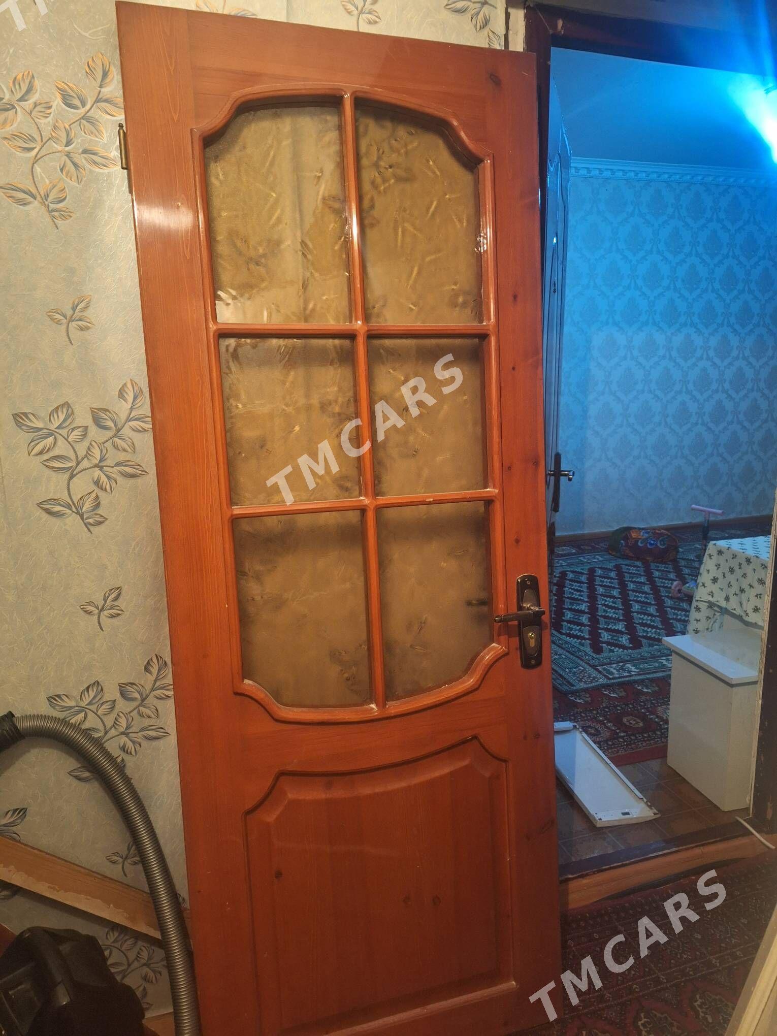 Satlyk gapy - Aşgabat - img 1