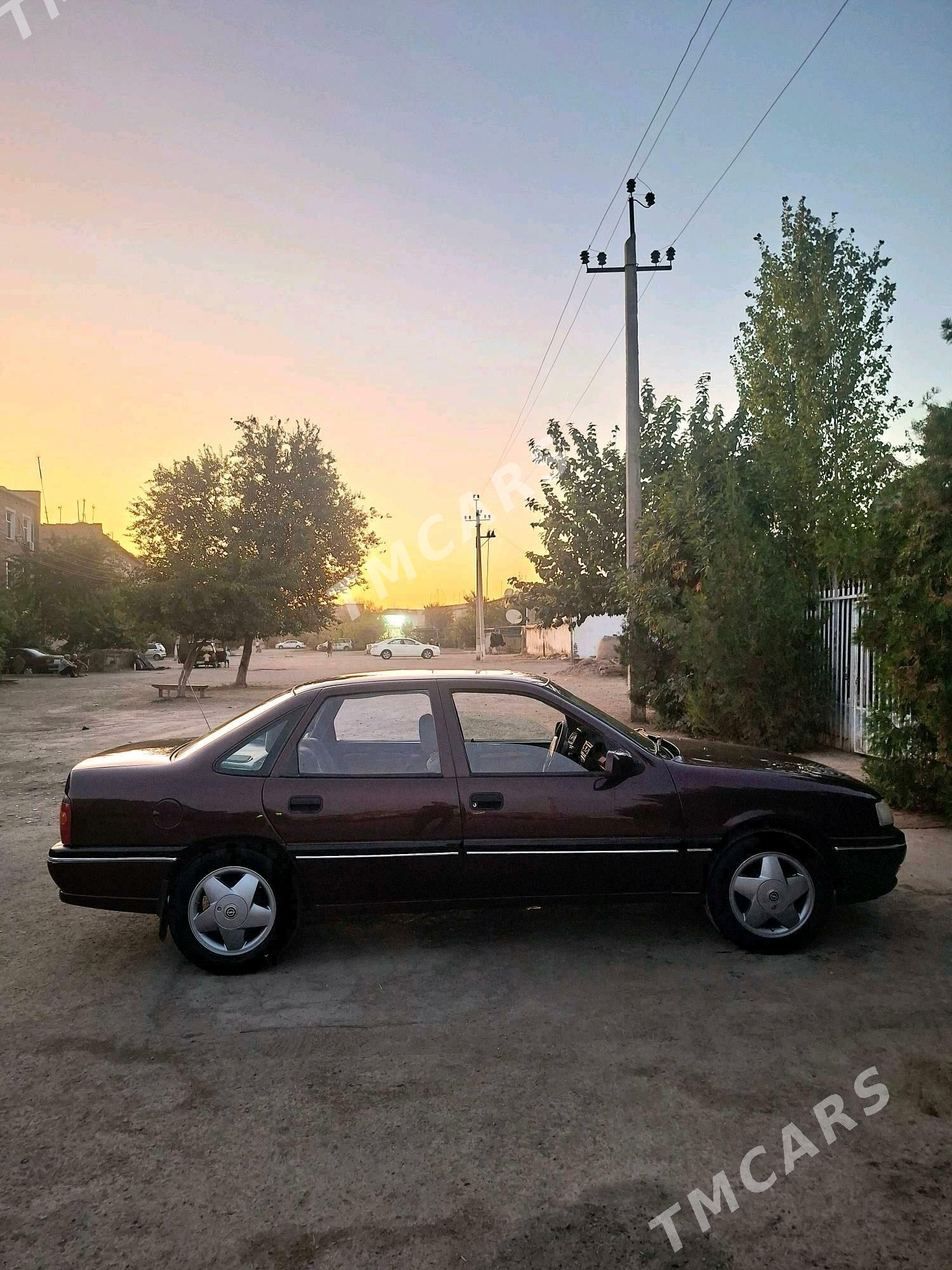 Opel Vectra 1993 - 48 000 TMT - Дашогуз - img 3