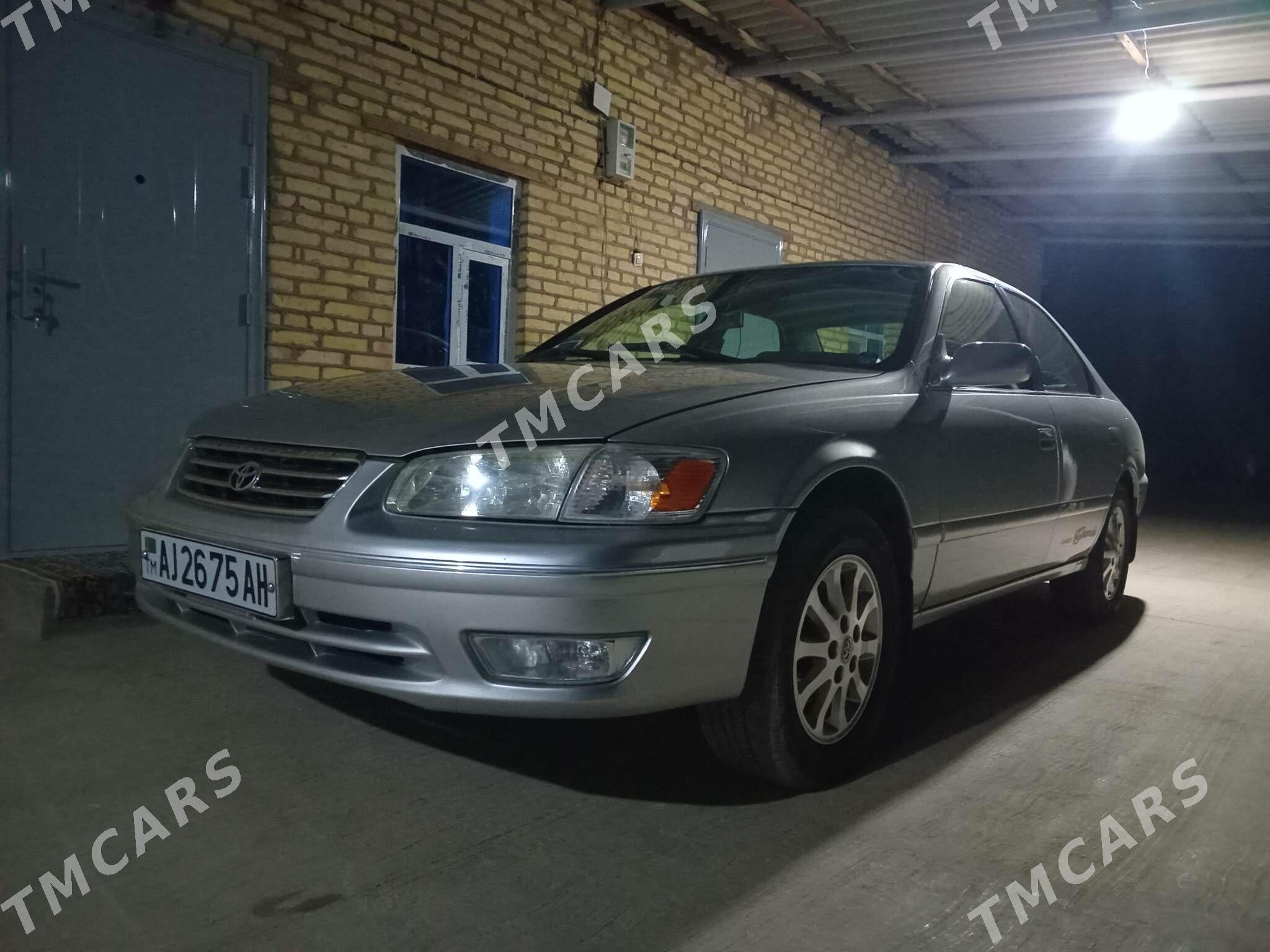 Toyota Camry 2000 - 160 000 TMT - Sarahs - img 5