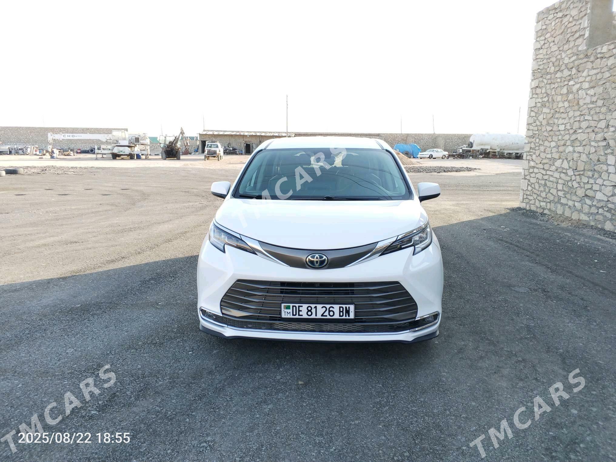 Toyota Sienna 2021 - 500 000 TMT - Türkmenbaşy - img 3