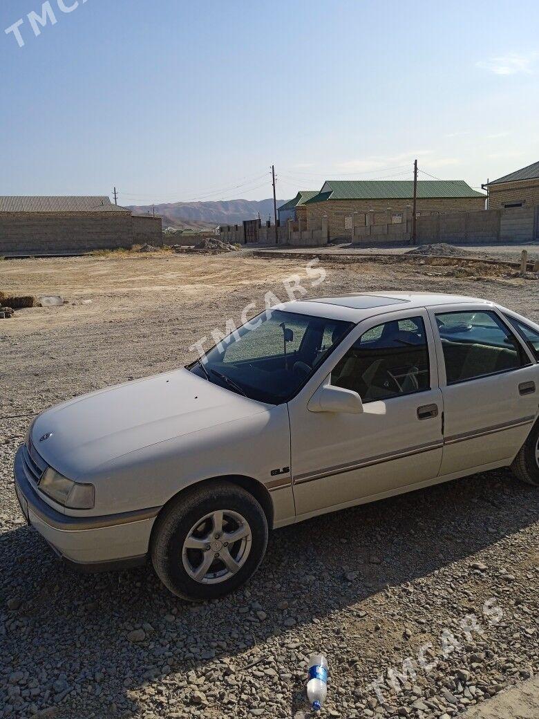 Opel Vectra 1991 - 45 000 TMT - Бахарден - img 3