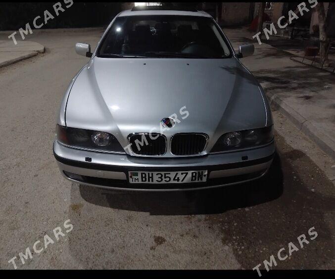 BMW E39 1998 - 85 000 TMT - Балканабат - img 2