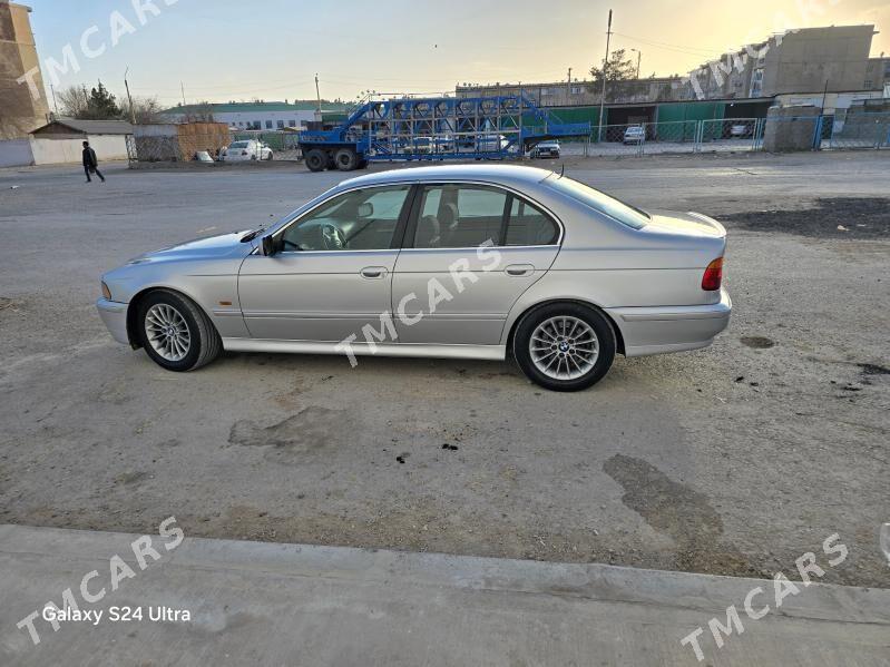 BMW E39 2001 - 125 000 TMT - Гумдаг - img 2