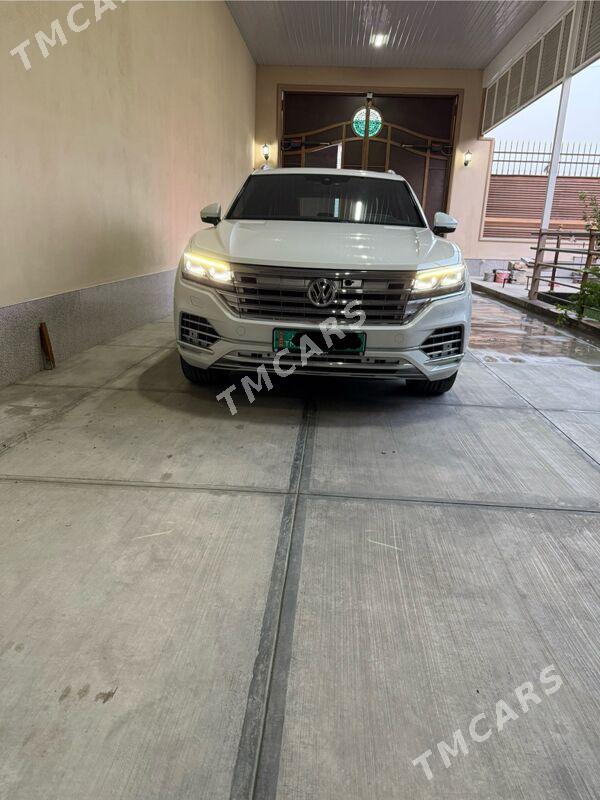 Volkswagen Touareg 2019 - 1 200 000 TMT - Ашхабад - img 3