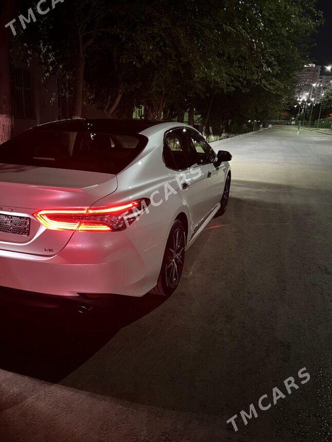Toyota Camry 2022 - 624 000 TMT - Ашхабад - img 2