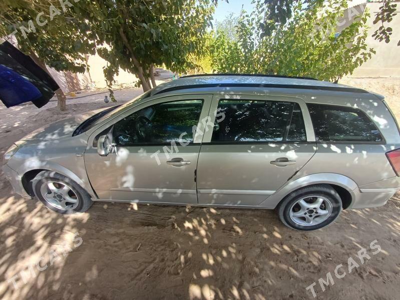Opel Astra 2008 - 97 000 TMT - Ак-Бугдайский этрап - img 4