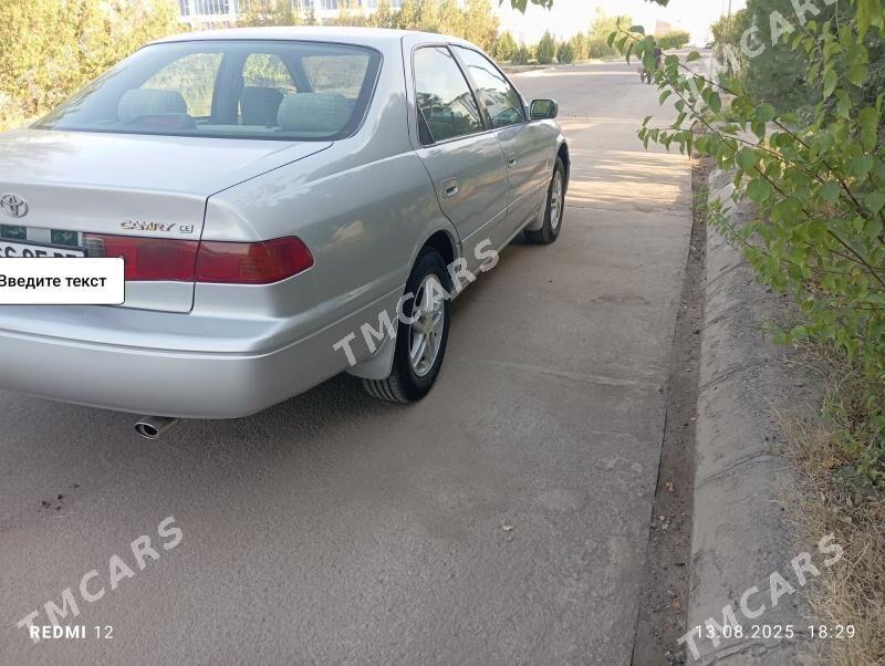 Toyota Camry 2001 - 140 000 TMT - Дашогуз - img 2