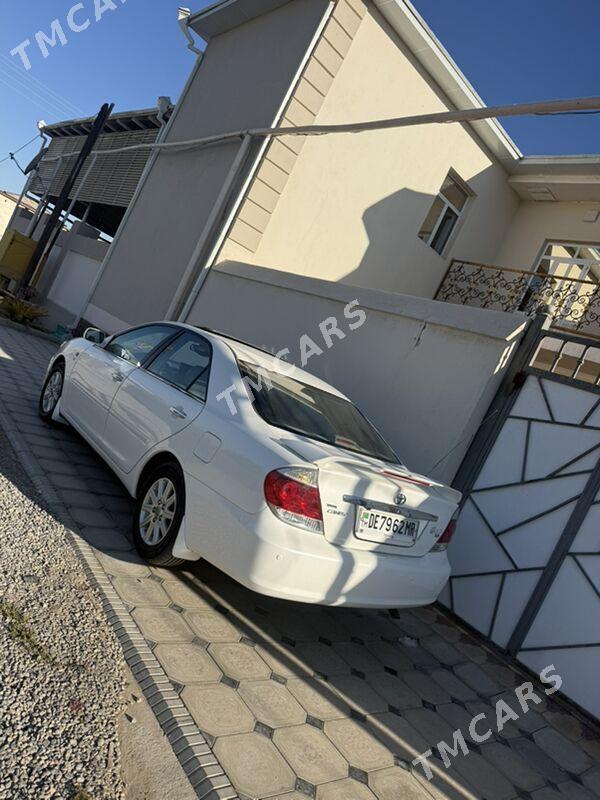 Toyota Camry 2005 - 220 000 TMT - Мары - img 1