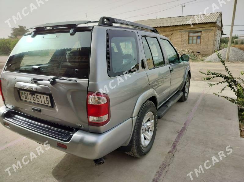 Nissan Pathfinder 2001 - 115 000 TMT - Türkmenabat - img 2