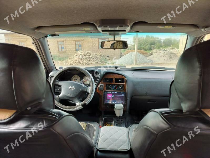 Nissan Pathfinder 2001 - 115 000 TMT - Türkmenabat - img 3