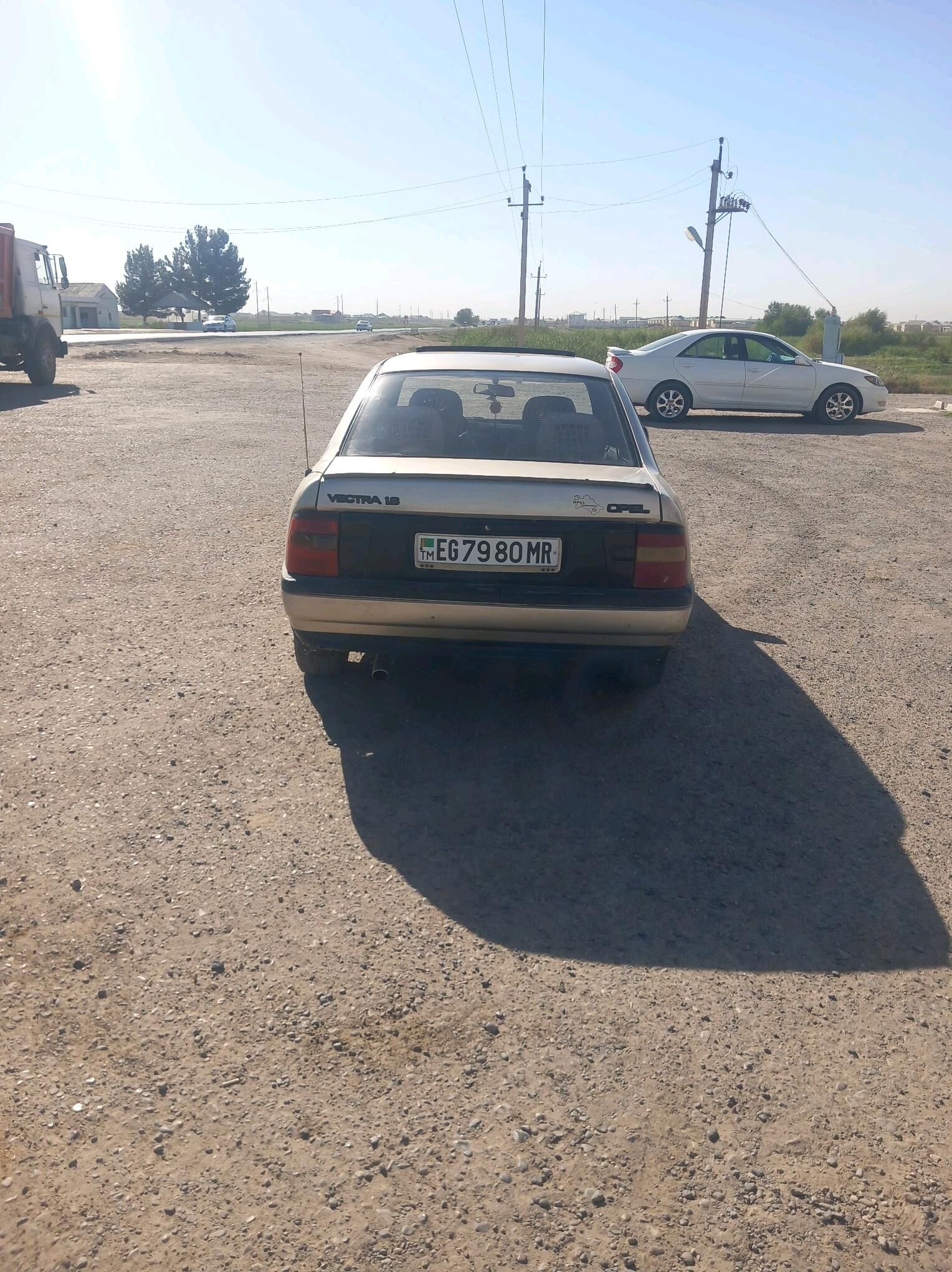 Opel Vectra 1990 - 26 000 TMT - Сакарчага - img 2