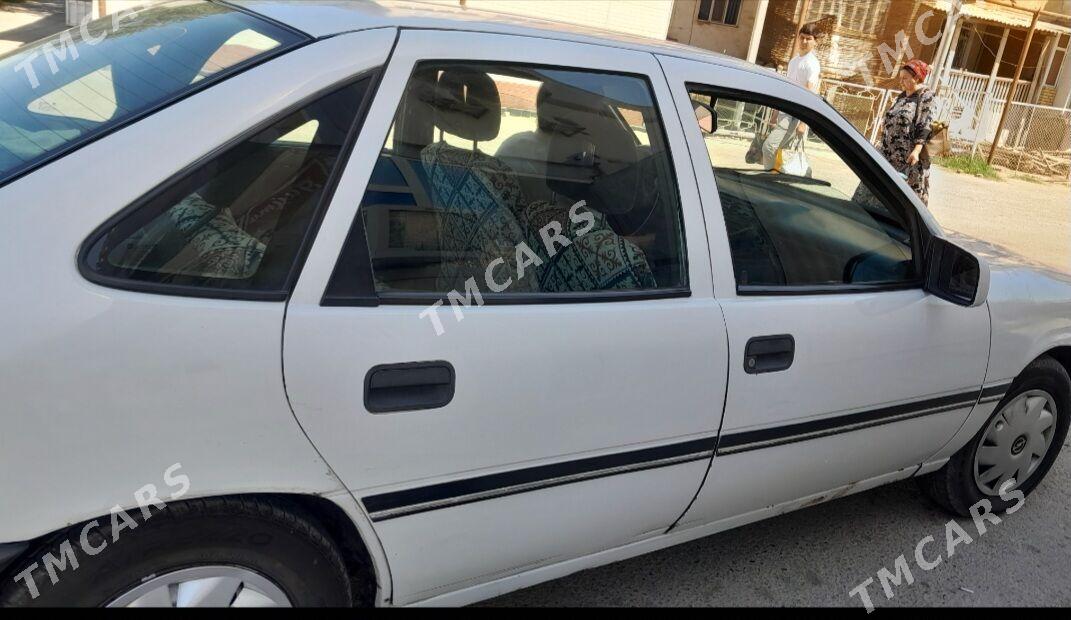 Opel Vectra 1994 - 30 000 TMT - Mary - img 2