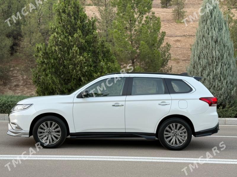 Mitsubishi Outlander 2022 - 330 000 TMT - Aşgabat - img 3