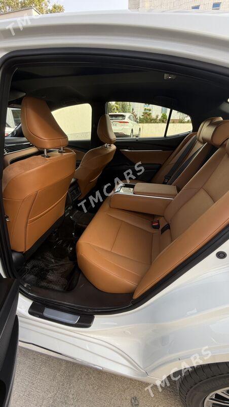 Toyota Camry 2025 - 636 000 TMT - Ашхабад - img 8