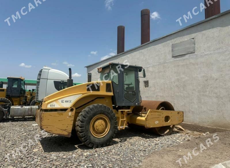 LiuGong CLG 6114E 2014 - 500 000 TMT - Ашхабад - img 4