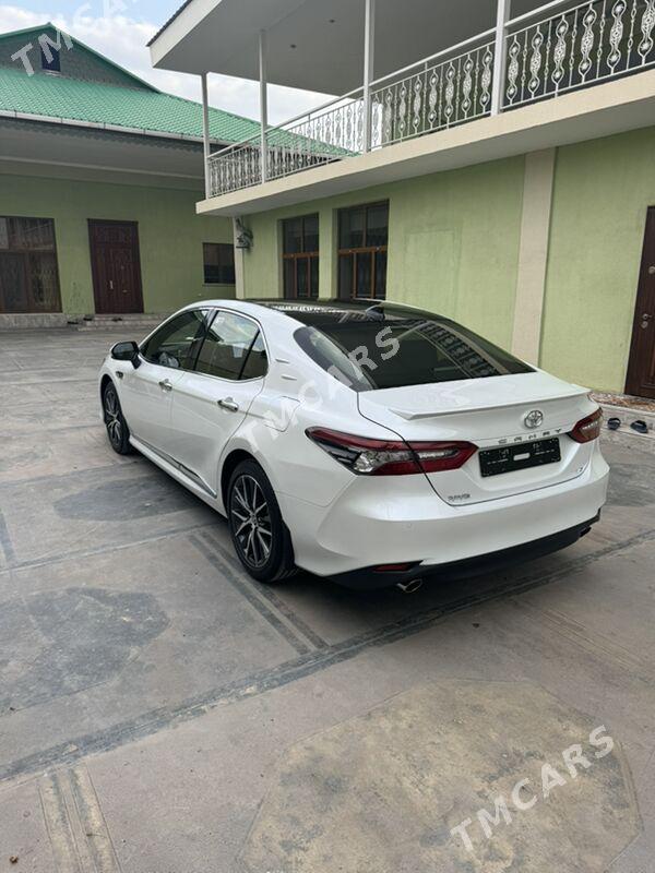 Toyota Camry 2022 - 627 200 TMT - Ашхабад - img 2