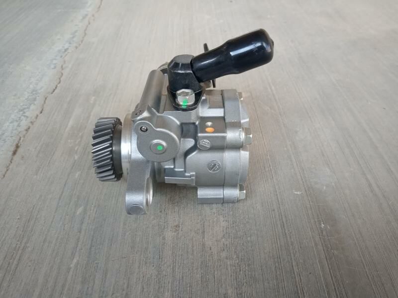 usilitel land kruzer 2 200 TMT - Тагтабазар - img 2