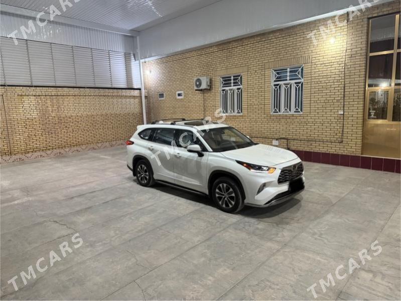 Toyota Highlander 2022 - 490 000 TMT - Мары - img 8