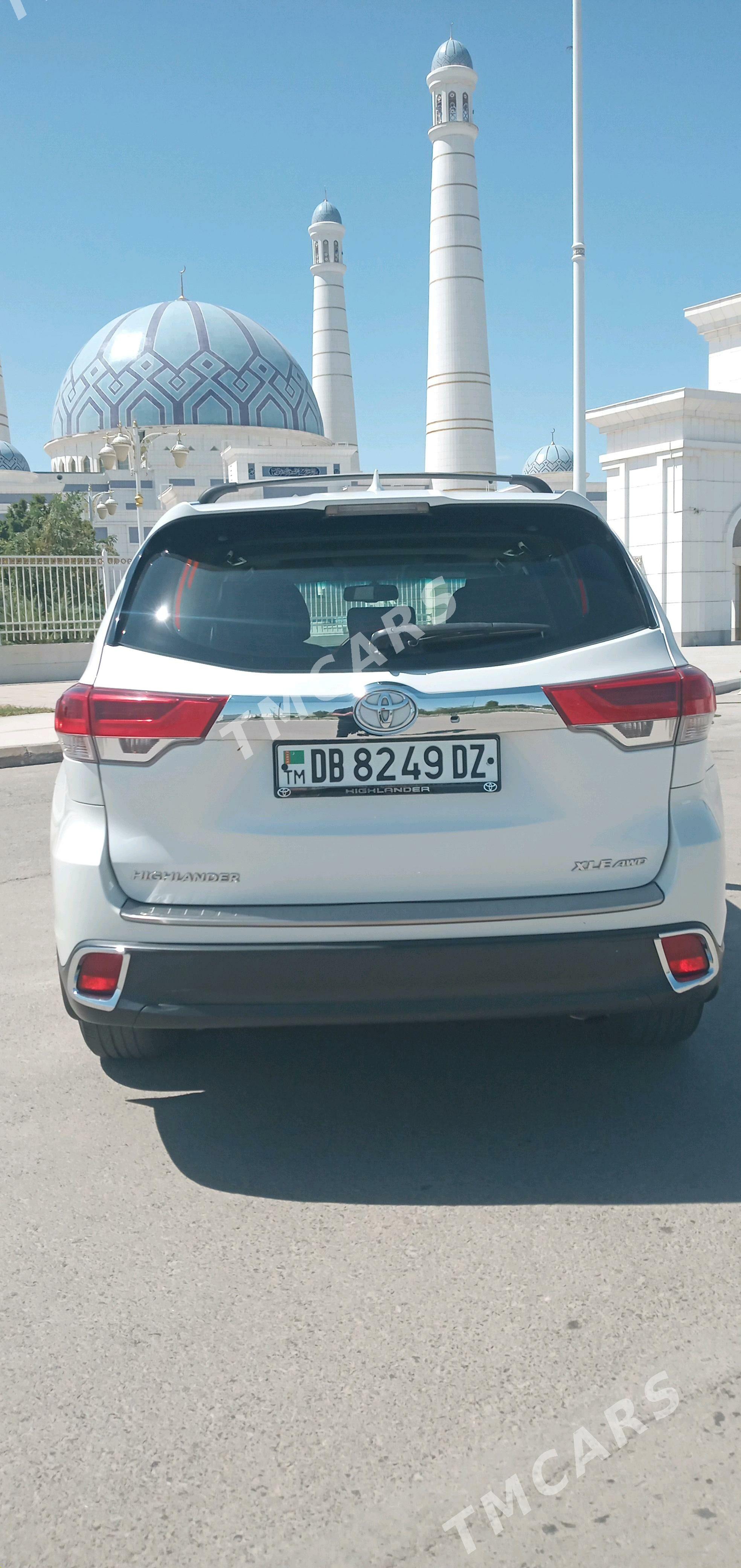 Toyota Highlander 2016 - 398 000 TMT - Дашогуз - img 2