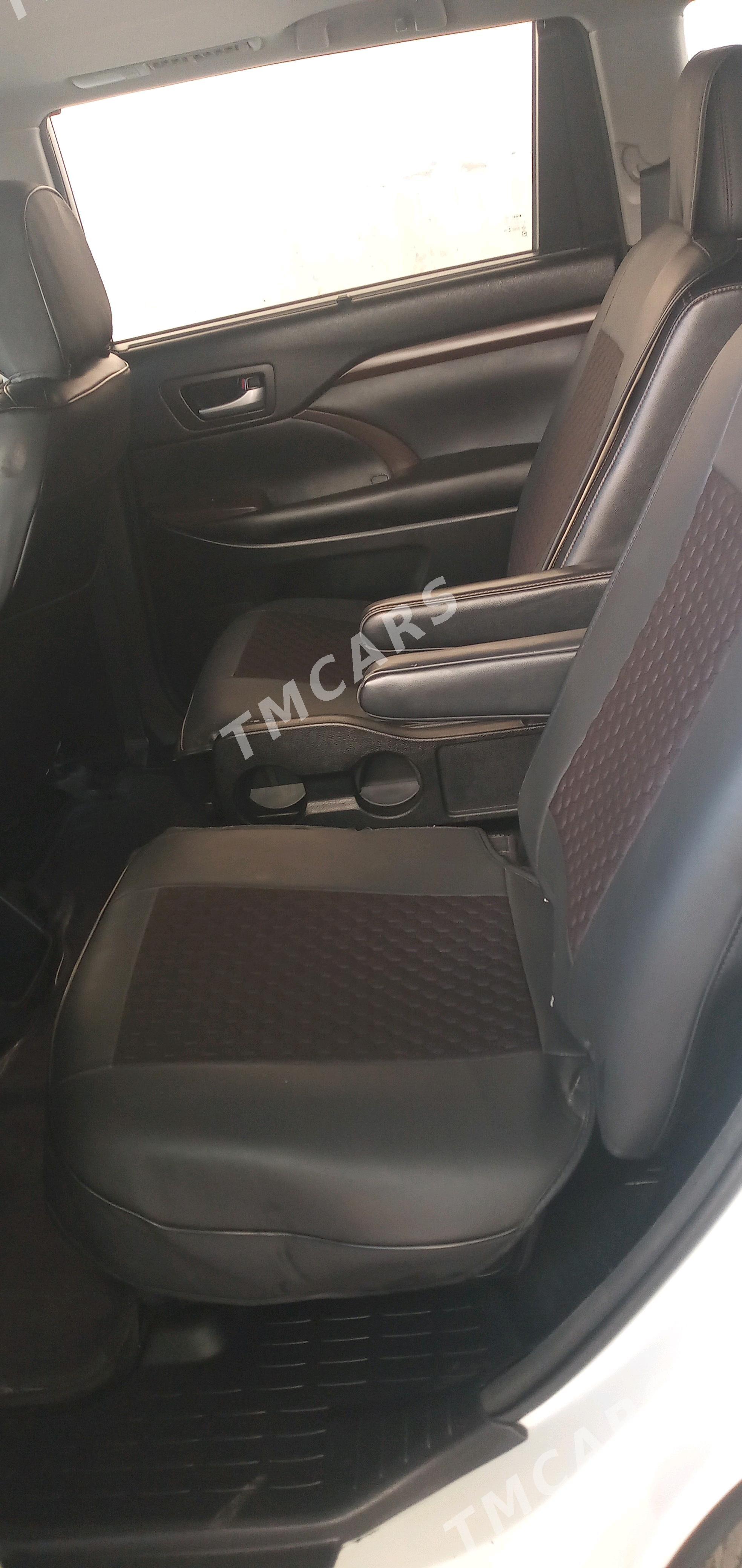 Toyota Highlander 2016 - 398 000 TMT - Дашогуз - img 3