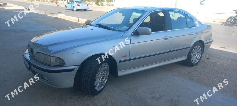 BMW E39 1999 - 78 000 TMT - Хазар - img 4