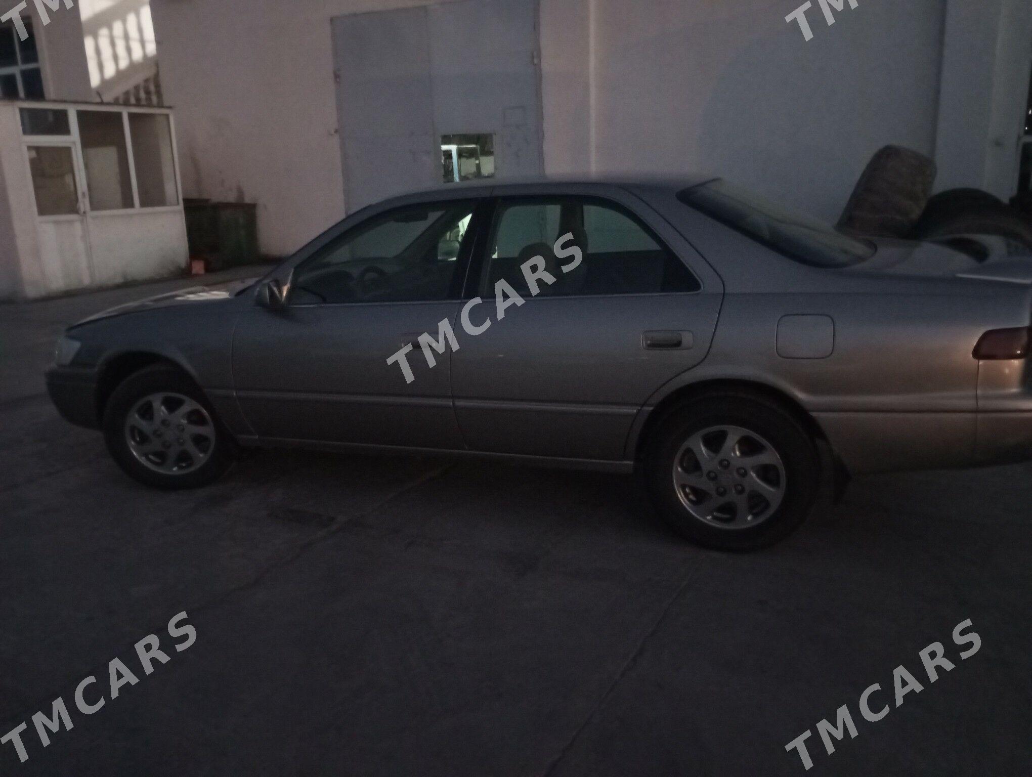 Toyota Camry 1999 - 125 000 TMT - Халач - img 3