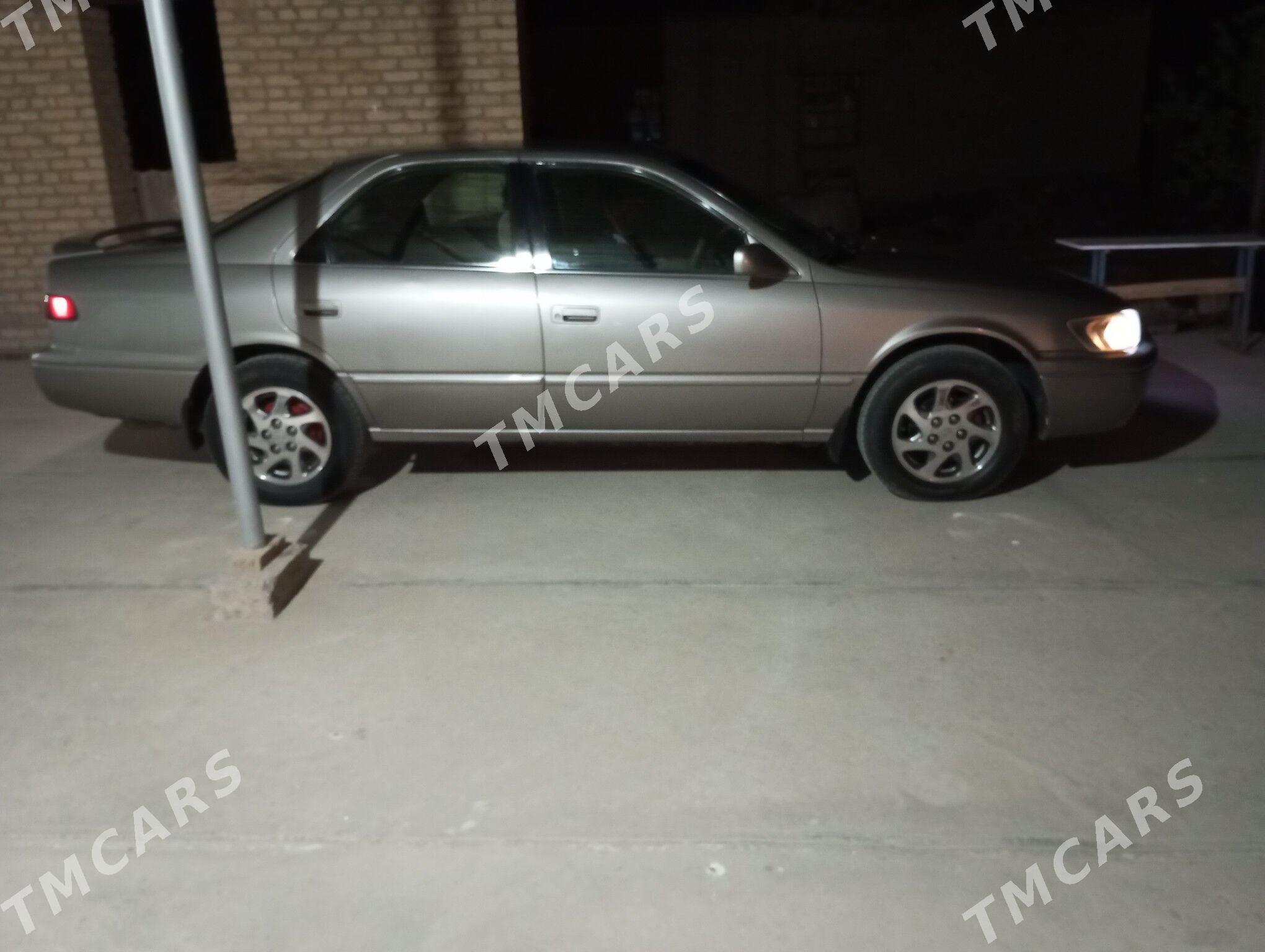 Toyota Camry 1999 - 125 000 TMT - Халач - img 10