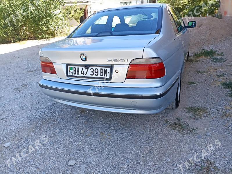 BMW 528 1997 - 95 000 TMT - Балканабат - img 2