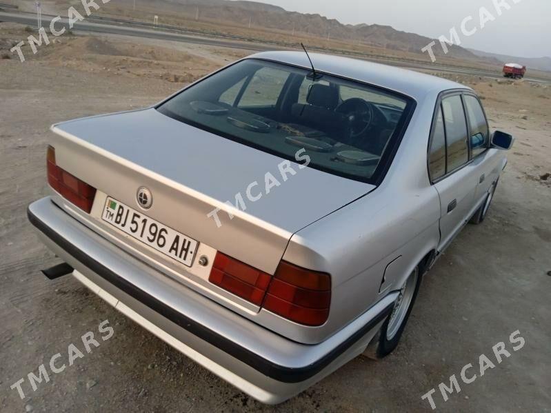 BMW E34 1991 - 55 000 TMT - Балканабат - img 10