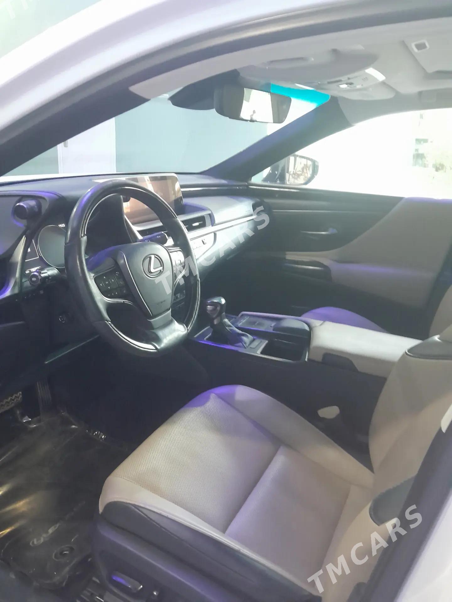 Lexus ES 350 2021 - 490 000 TMT - Херрикгала - img 5