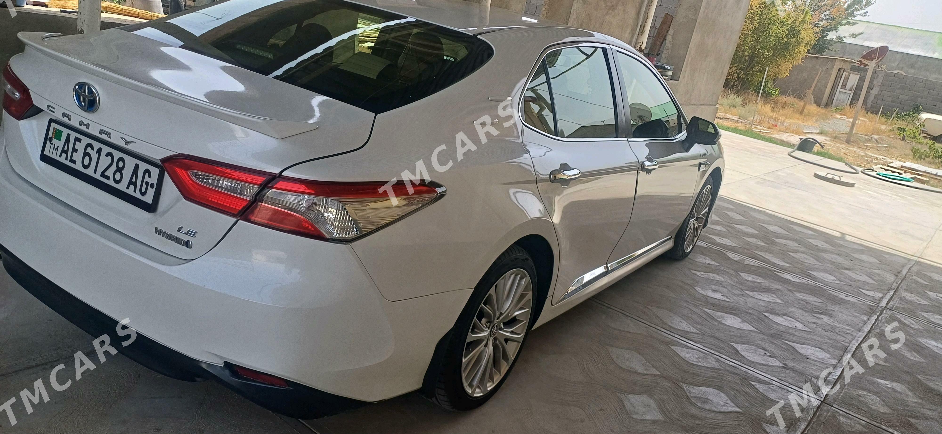 Toyota Camry Hybrid 2020 - 255 000 TMT - Ашхабад - img 2