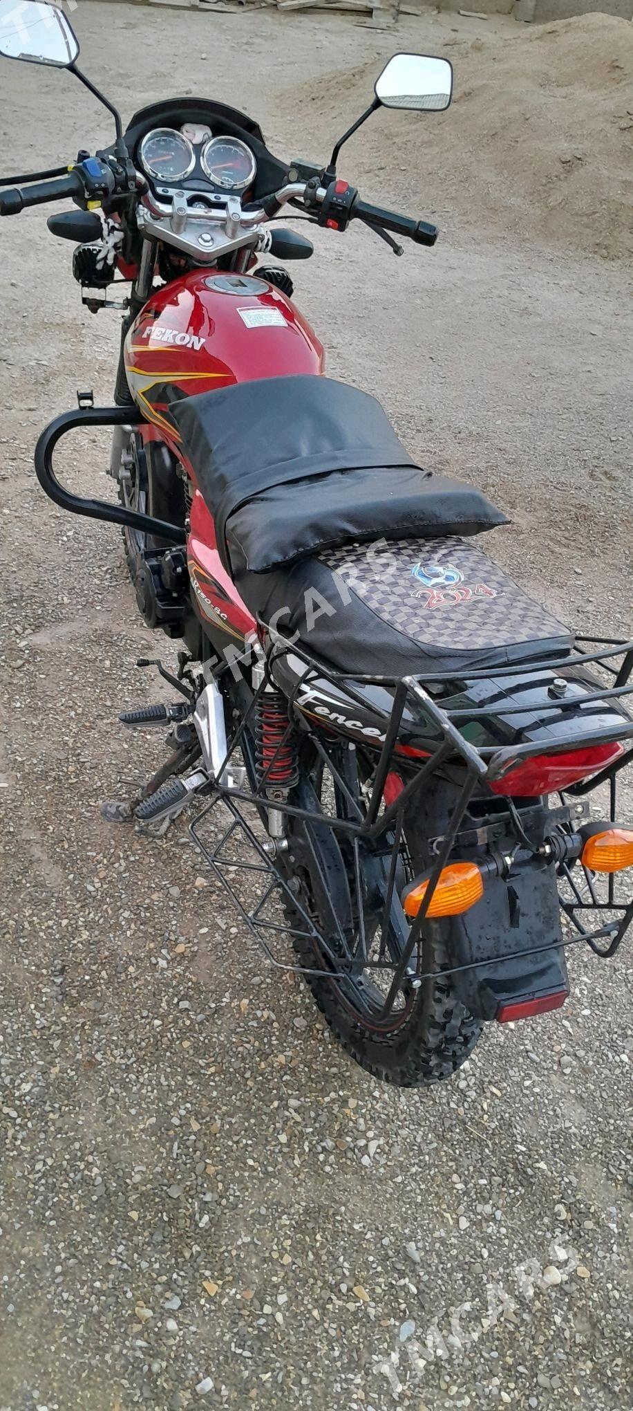 Fekon FK150-8G 2014 - 20 000 TMT - Гумдаг - img 2