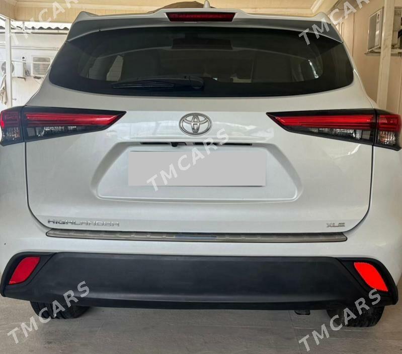 Toyota Highlander 2022 - 630 000 TMT - Балканабат - img 3