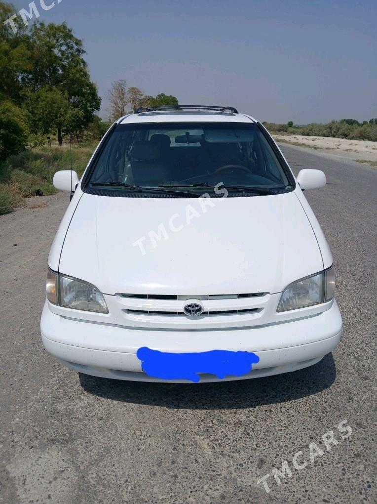 Toyota Sienna 2000 - 160 000 TMT - Ак-Бугдайский этрап - img 3