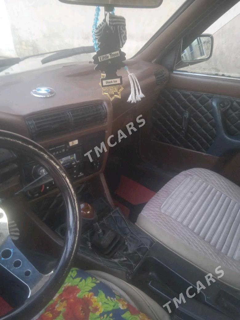 BMW 3 Series 1991 - 30 000 TMT - Mary - img 4