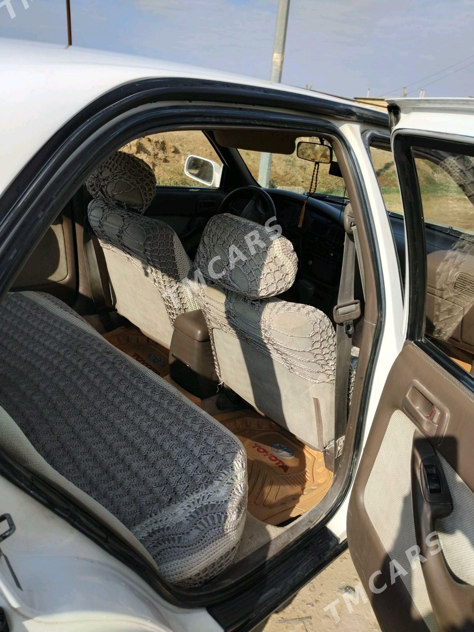 Toyota Camry 1994 - 96 000 TMT - Мары - img 4