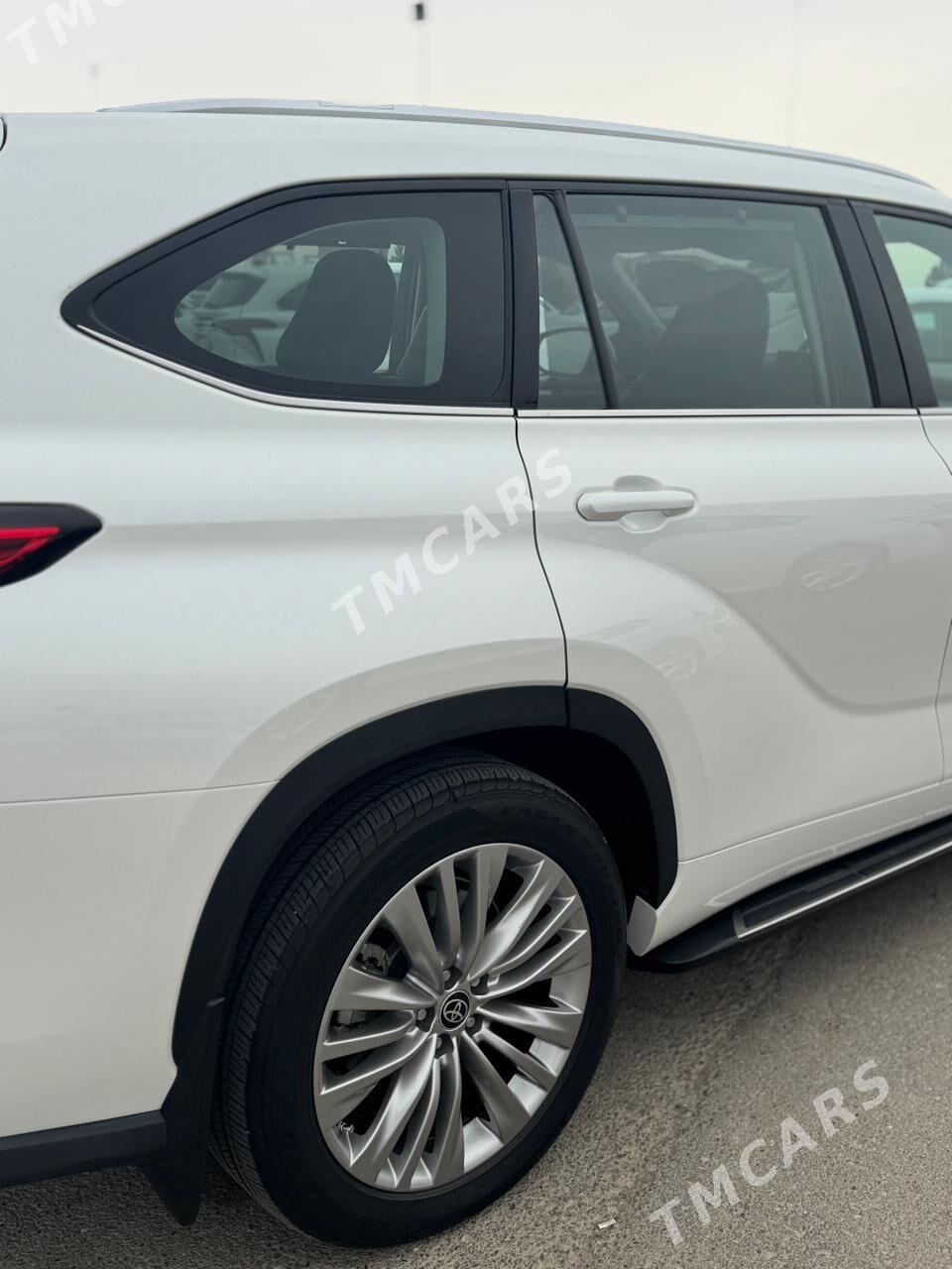 Toyota Highlander 2021 - 670 000 TMT - Aşgabat - img 3