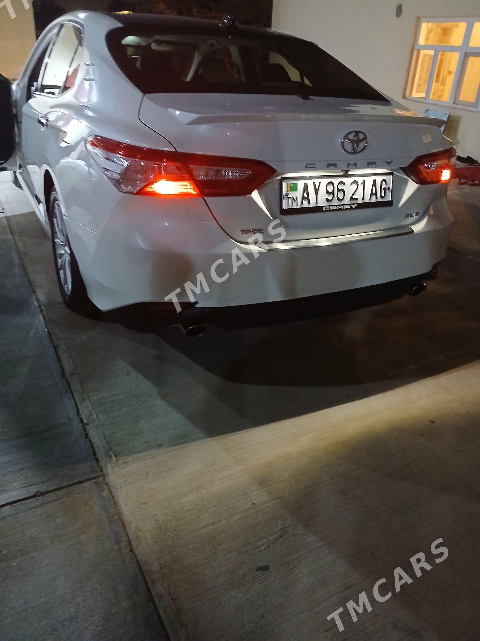 Toyota Camry 2019 - 285 000 TMT - 8 мкр - img 7